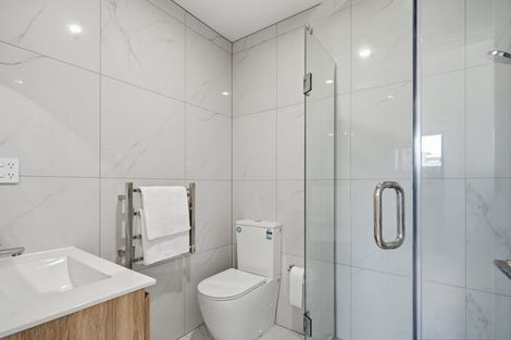 Photo of property in 2/5 Browns Road, Manurewa, Auckland, 2102