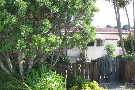 Photo of property in 1016 East Coast Road, Fairview Heights, Auckland, 0630