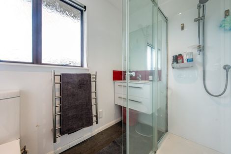 Photo of property in 54 Woodhouse Avenue, Karori, Wellington, 6012