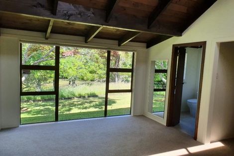 Photo of property in 446 Mountain Road, Lepperton, New Plymouth, 4373