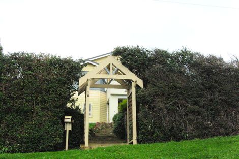 Photo of property in 16 Wharfdale Street, Macandrew Bay, Dunedin, 9014