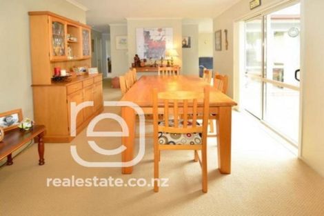 Photo of property in 4 Neaptide Close, Red Beach, 0932
