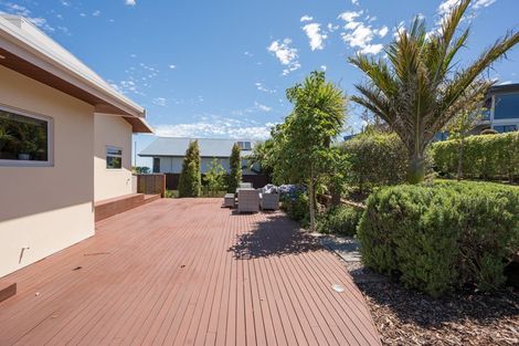 Photo of property in 24 Zeehaen Place, Britannia Heights, Nelson, 7010