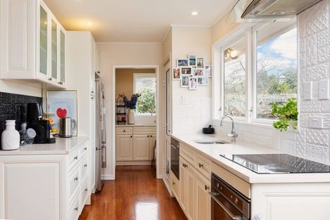 Photo of property in 1/28 Kea Place, Mangere Bridge, Auckland, 2022