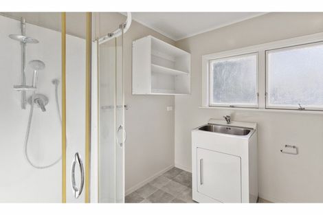 Photo of property in 5 Main North Road, Woodend, 7610