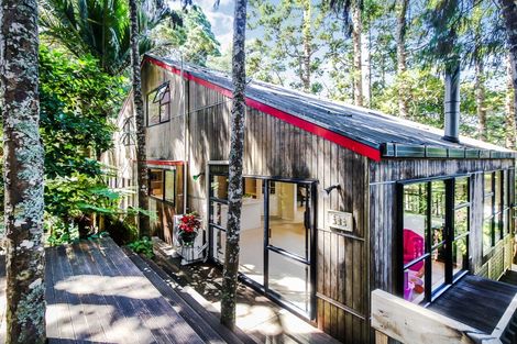 Photo of property in 89a Woodlands Park Road, Titirangi, Auckland, 0604