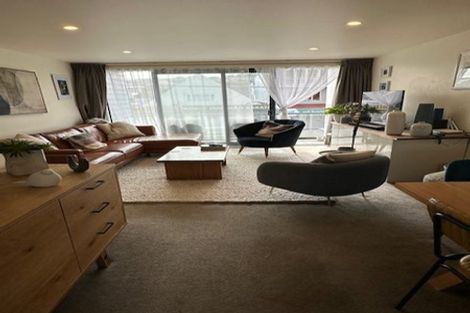 Photo of property in 4/464 Adelaide Road, Berhampore, Wellington, 6023