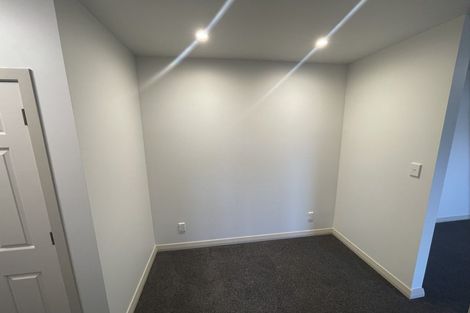 Photo of property in 12 Countess Close, Maupuia, Wellington, 6022