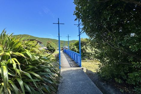 Photo of property in 7 Nautique Place, Waikawa, Picton, 7220