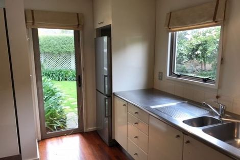 Photo of property in 2/37 Poynder Avenue, Merivale, Christchurch, 8014