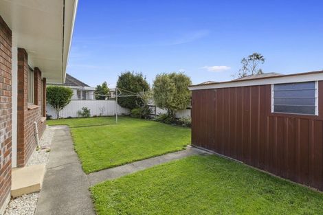Photo of property in 2/59 Kowhai Avenue, Ebdentown, Upper Hutt, 5018
