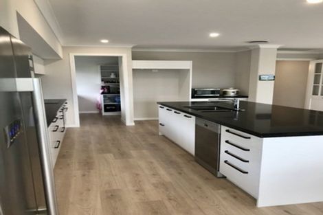 Photo of property in 90 Stoneridge Terrace, Whitford, 2576