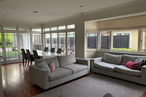 Photo of property in 90 Warnock Street, Westmere, Auckland, 1022