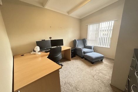 Photo of property in 4b Smiths Avenue, Papakura, 2110