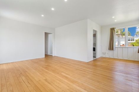 Photo of property in 27 Cotswold Lane, Mount Wellington, Auckland, 1060