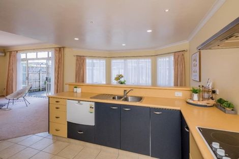 Photo of property in 25 San Priamo Place, Paraparaumu Beach, Paraparaumu, 5032