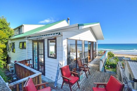 Photo of property in 13c Makorori Beach Road, Makorori, Gisborne, 4073