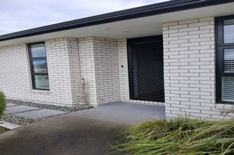 Photo of property in 12 Costello Drive, Ngatea, 3503