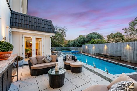 Photo of property in 24 Walter Road, Lowry Bay, Lower Hutt, 5013