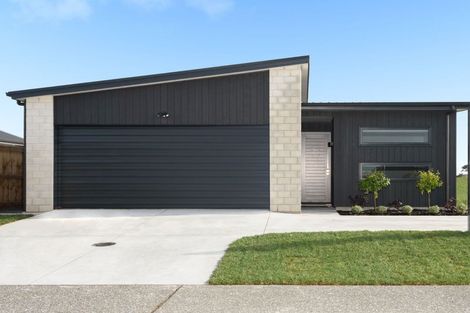 Photo of property in 2 Franks Way, Papamoa Beach, Papamoa, 3118