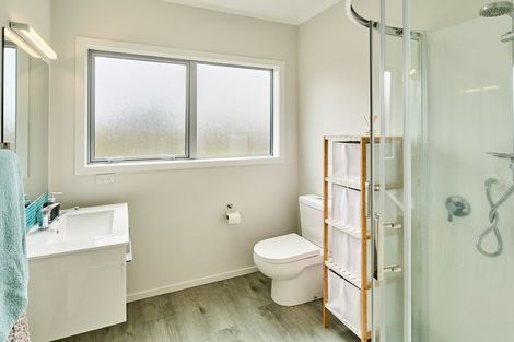 Photo of property in 109a Gloaming Hill, Titahi Bay, Porirua, 5022