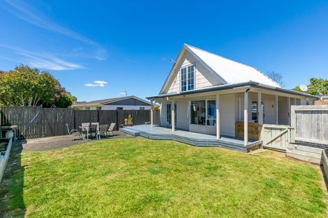 Photo of property in 5 Esmae Place, Dinsdale, Hamilton, 3204