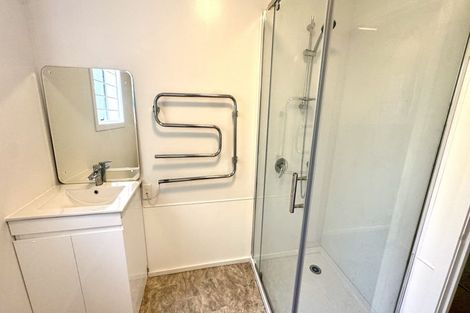 Photo of property in 4/2 Routley Drive, Glen Eden, Auckland, 0602