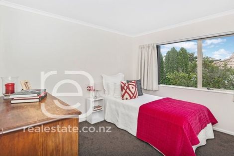 Photo of property in 2 Casabella Court, Northpark, Auckland, 2013