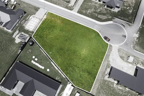 Photo of property in 20 Glenda Place, Seaward Bush, 9812