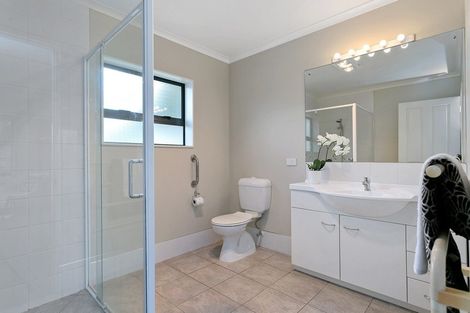 Photo of property in 4 Chesterton Drive, Leamington, Cambridge, 3432