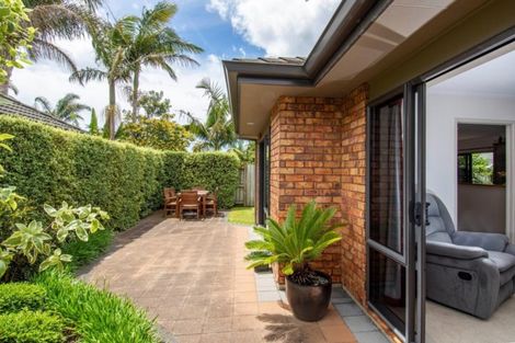 Photo of property in 23 Saint Heliers Place, Papamoa Beach, Papamoa, 3118