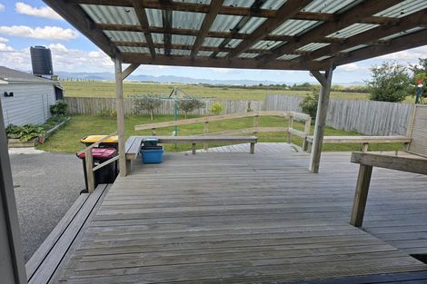 Photo of property in 100 Pipiroa Road, Ngatea, 3503