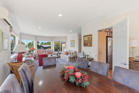 Photo of property in 10 Barrett Drive, Waikanae Beach, Waikanae, 5036