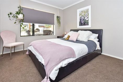 Photo of property in 172 Wattle Farm Road, Wattle Downs, Auckland, 2103