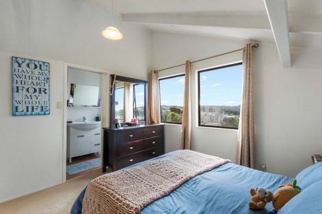 Photo of property in 39 Hillcrest Road, Hatfields Beach, Orewa, 0931