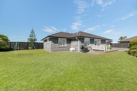 Photo of property in 29 Hebe Crescent, Papamoa Beach, Papamoa, 3118