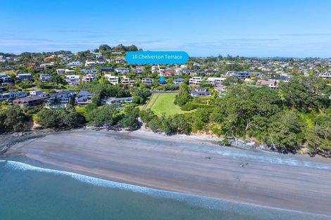 Photo of property in 10 Chelverton Terrace, Red Beach, 0932