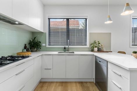 Photo of property in 29a Patons Road, Howick, Auckland, 2014