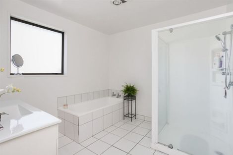 Photo of property in 15 Te Maru Place, Redwood, Christchurch, 8051