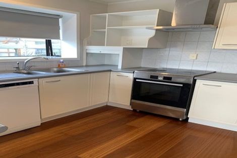 Photo of property in 1/52 Galloway Crescent, Farm Cove, Auckland, 2012