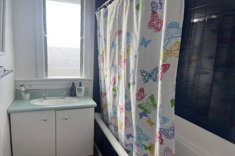 Photo of property in 1 Spiers Street, Kakanui, Oamaru, 9495