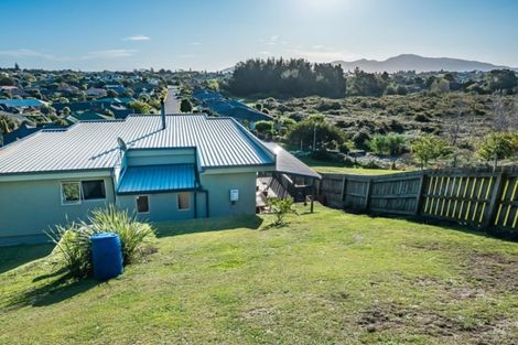 Photo of property in 42 Harry Shaw Way, Raumati South, Paraparaumu, 5032