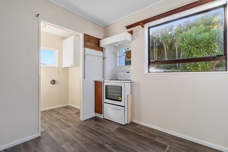 Photo of property in 25 Bayview Road, Browns Bay, Auckland, 0630