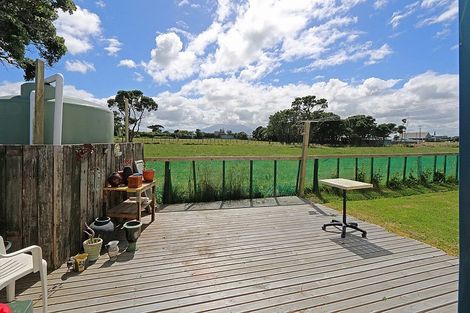 Photo of property in 59 Gisborne Terrace, Opunake, 4616