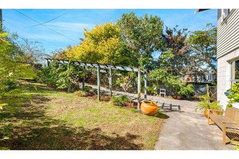 Photo of property in 7 Celsmere Lane, Te Atatu Peninsula, Auckland, 0610