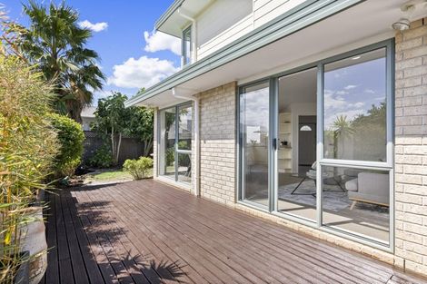 Photo of property in 2/67 Andrew Road, Howick, Auckland, 2010