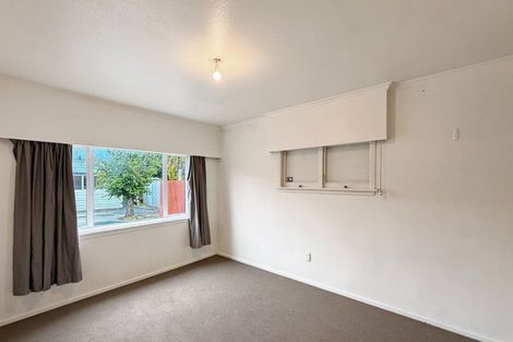 Photo of property in 8 Clonbern Place, Upper Riccarton, Christchurch, 8041