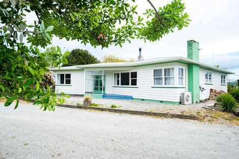 Photo of property in 15 Ioapa Road, Te Karaka, 4022