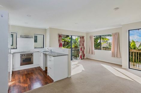 Photo of property in 56 Parrs Cross Road, Henderson, Auckland, 0612