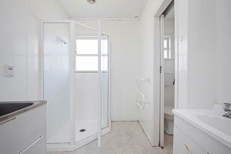 Photo of property in 9 Landscape Road, Pukekohe, 2120